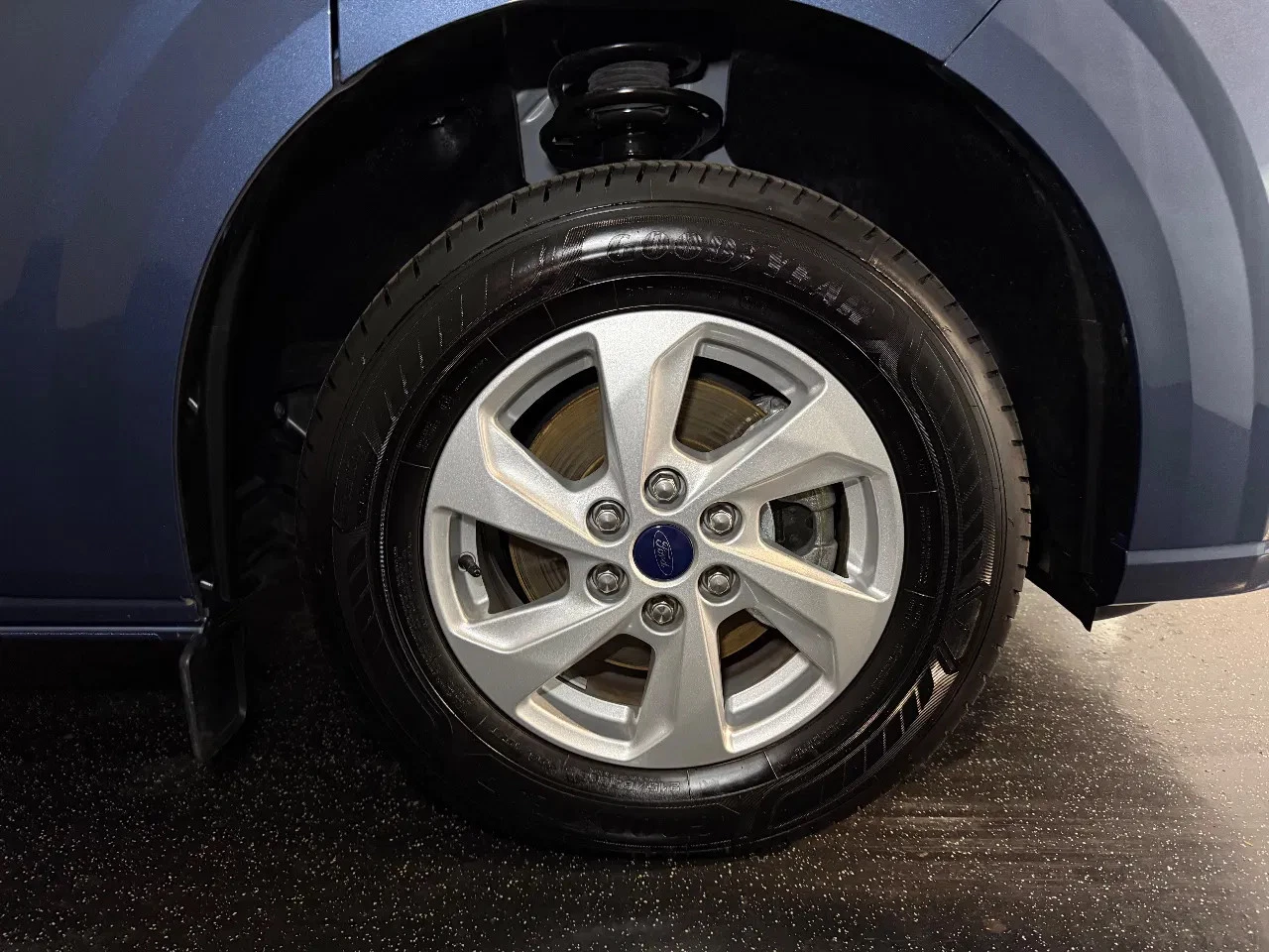 Hoofdafbeelding Ford E-Transit Custom