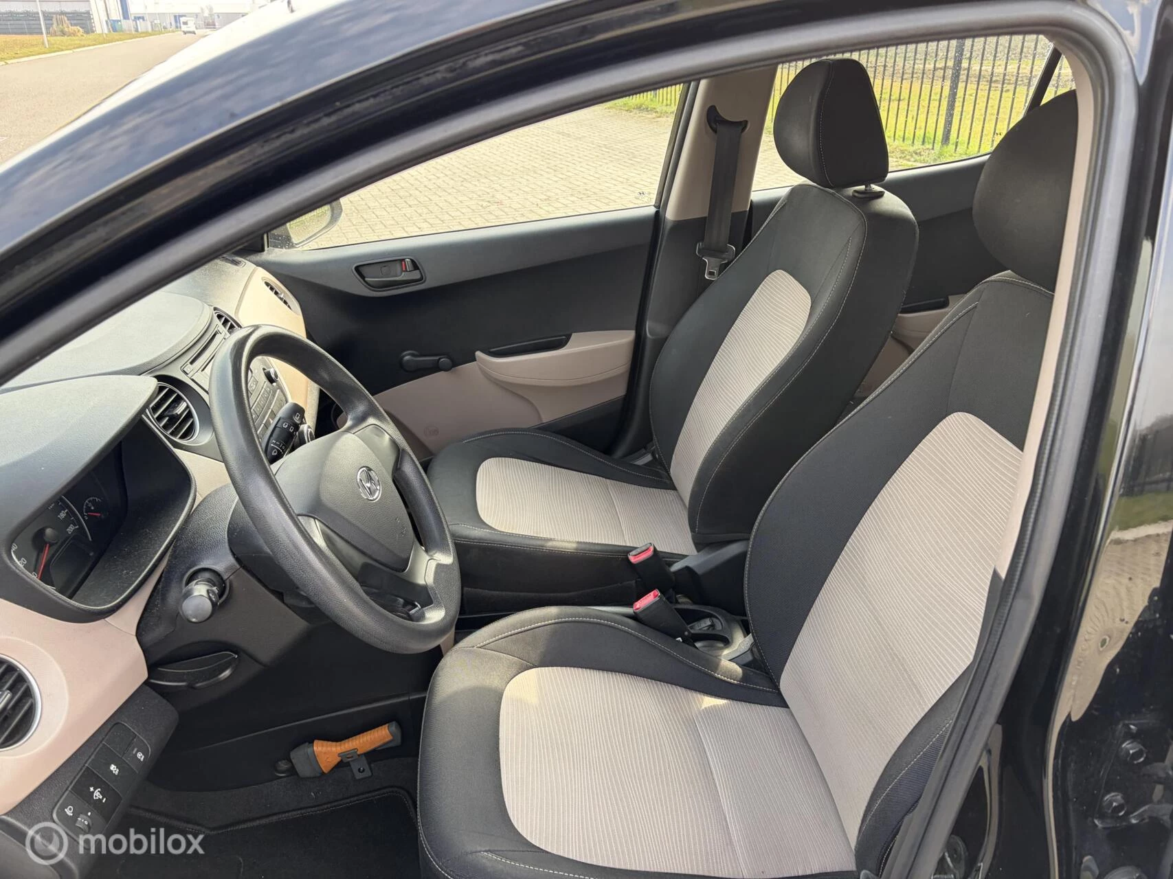 Hoofdafbeelding Hyundai i10