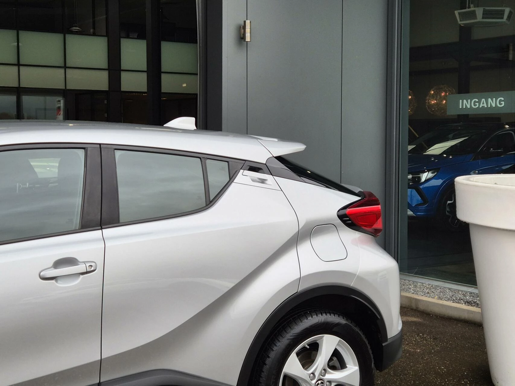 Hoofdafbeelding Toyota C-HR