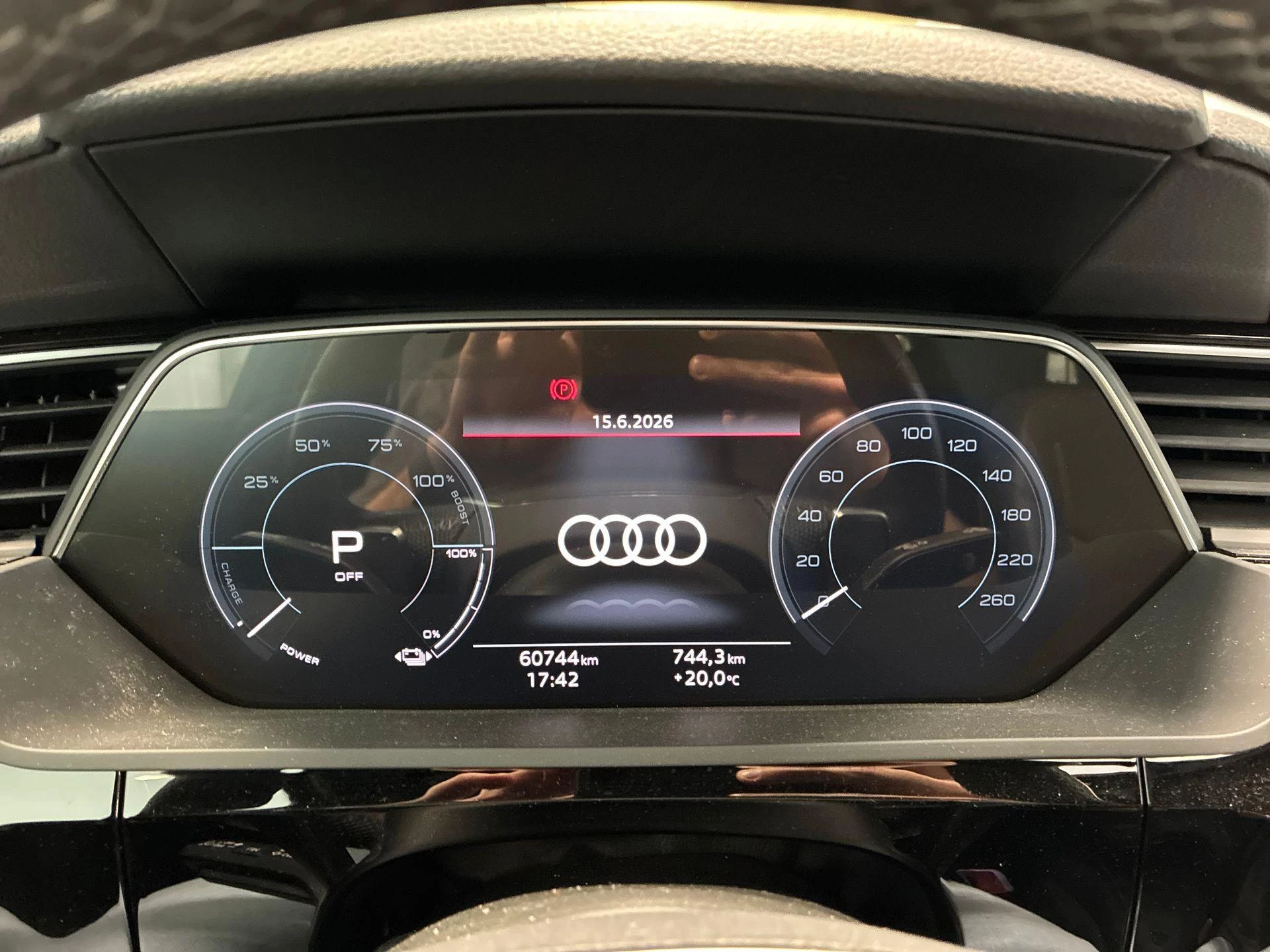 Hoofdafbeelding Audi e-tron