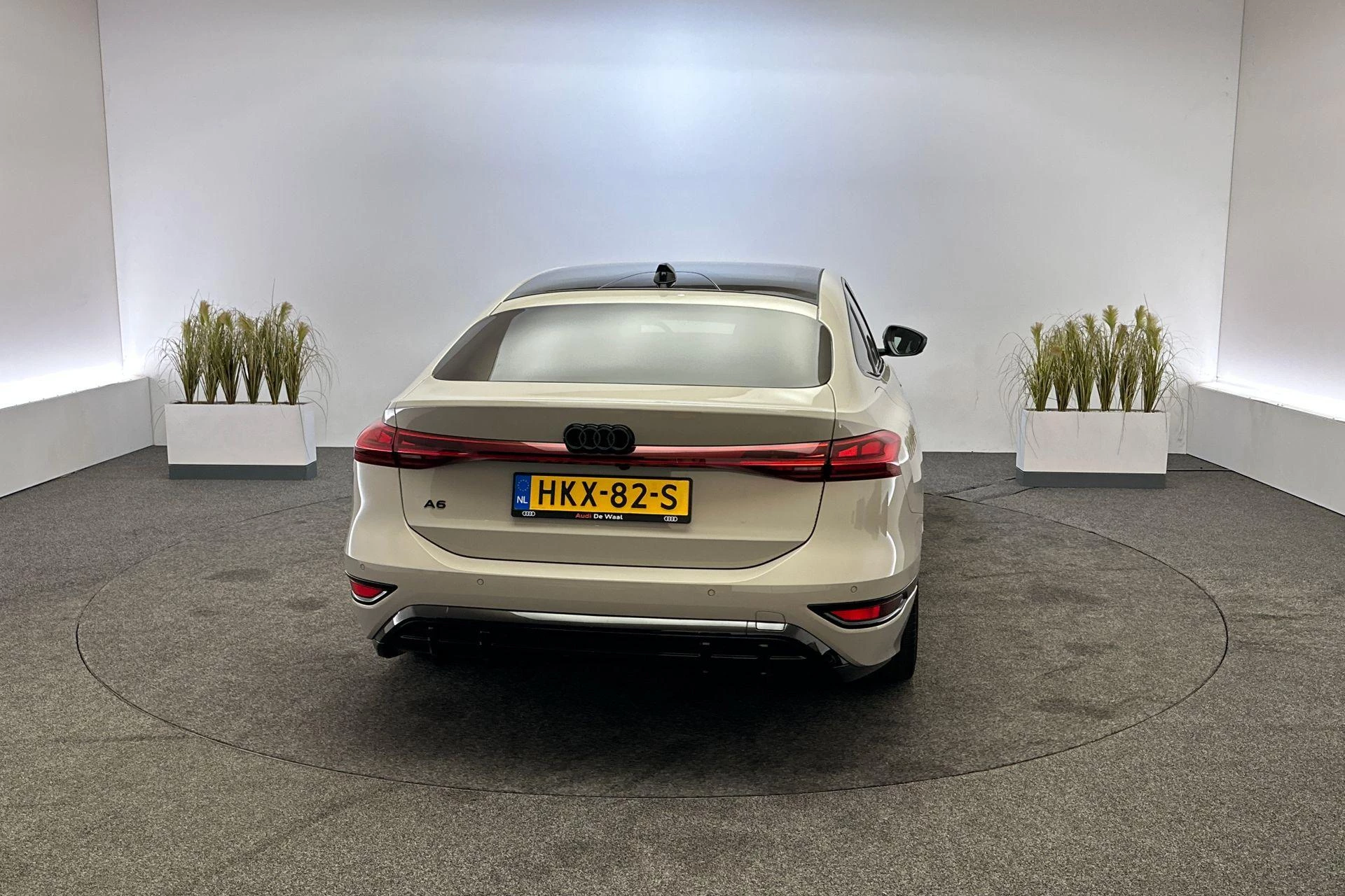 Hoofdafbeelding Audi A6 e-tron