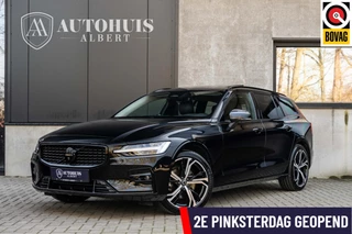 Volvo V60 B4 Ultra Dark Pano 360c B&W  Massage 19''