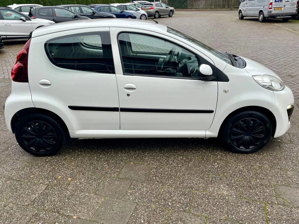 Hoofdafbeelding Peugeot 107