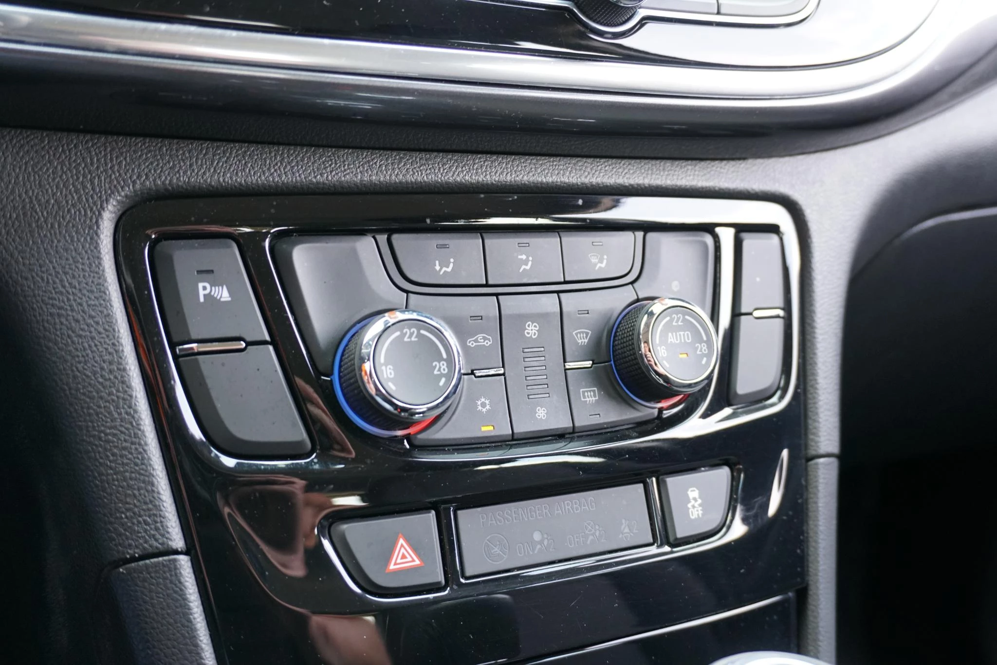 Hoofdafbeelding Opel Mokka X