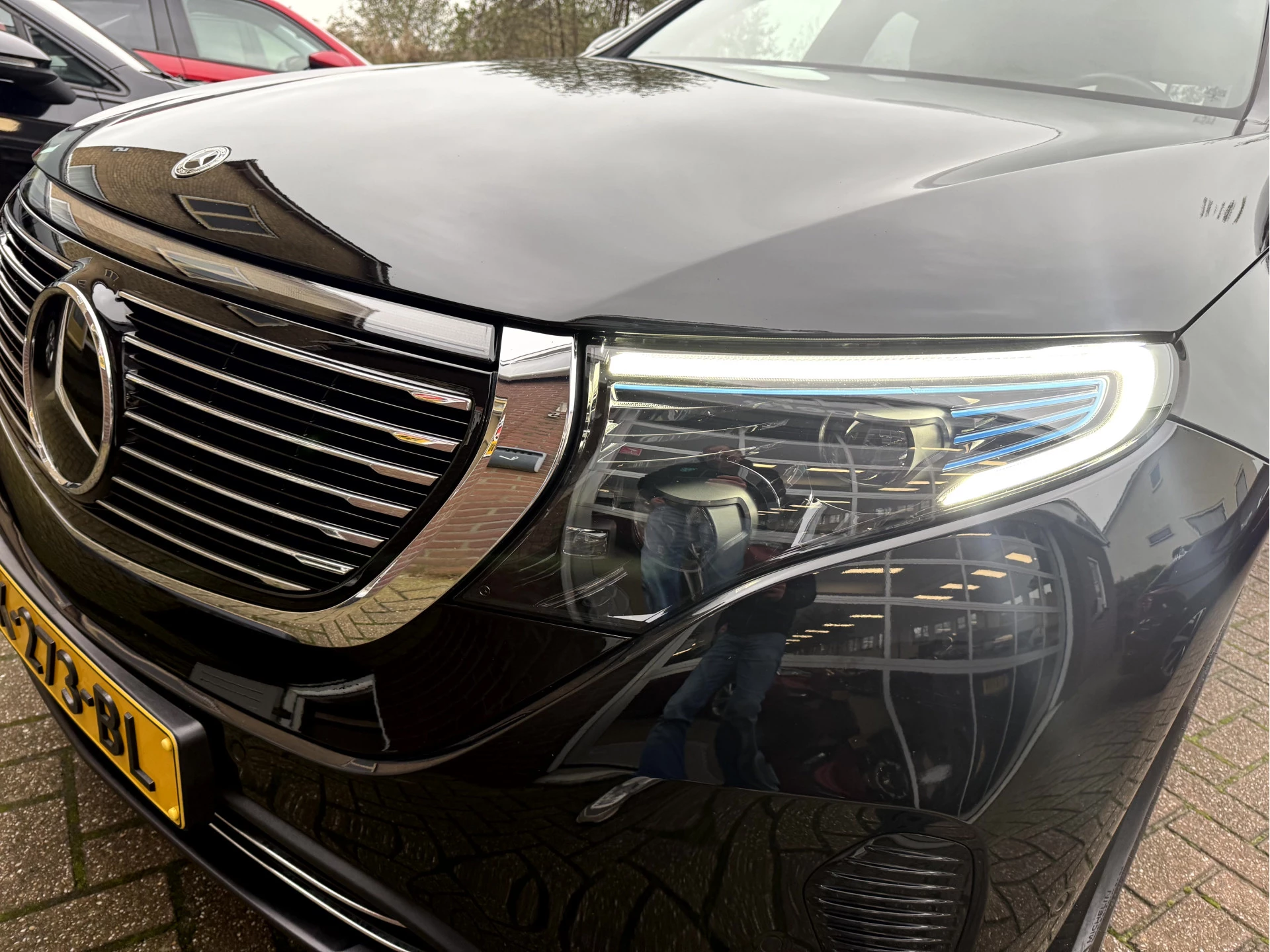 Hoofdafbeelding Mercedes-Benz EQC