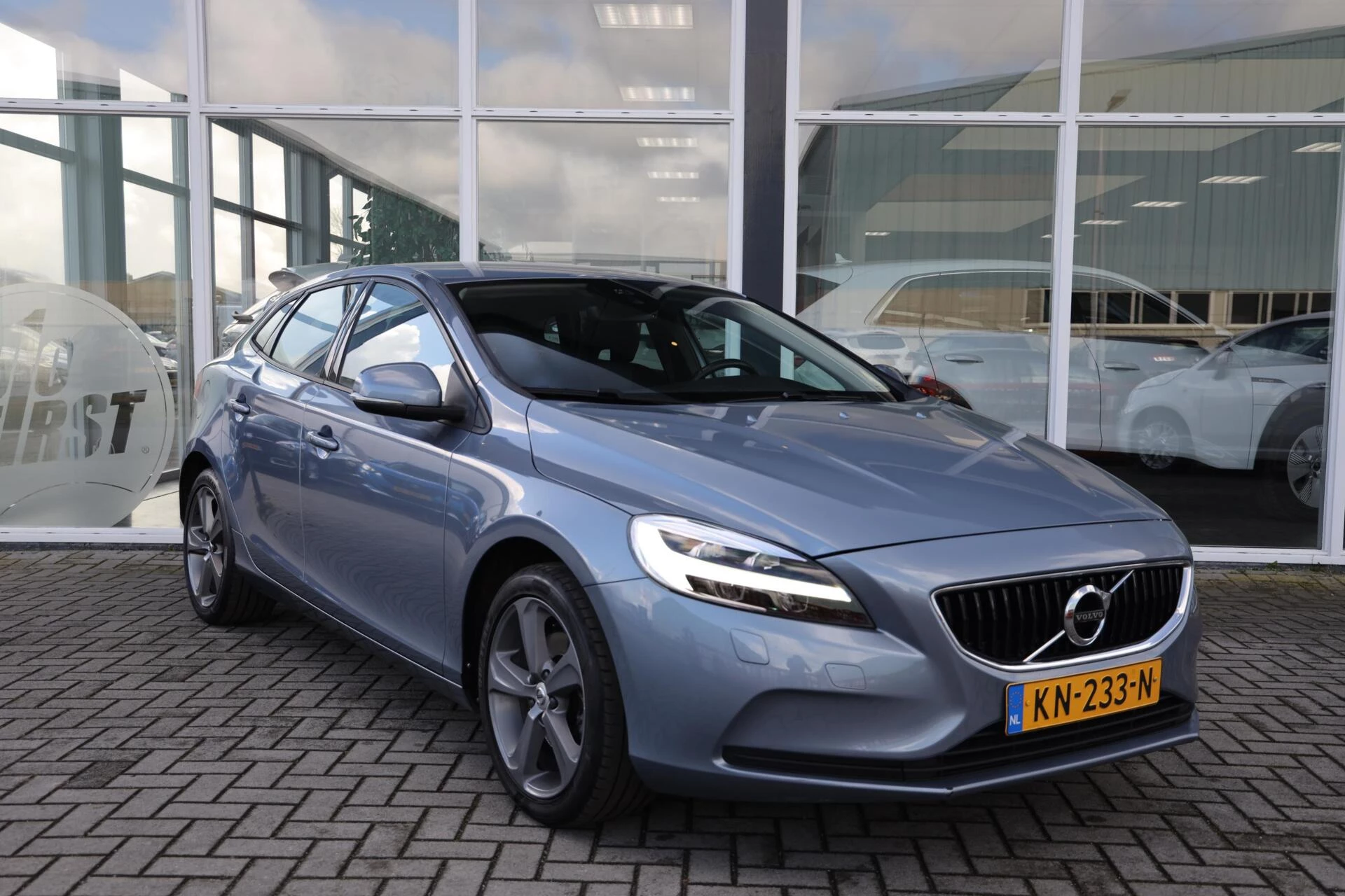 Hoofdafbeelding Volvo V40