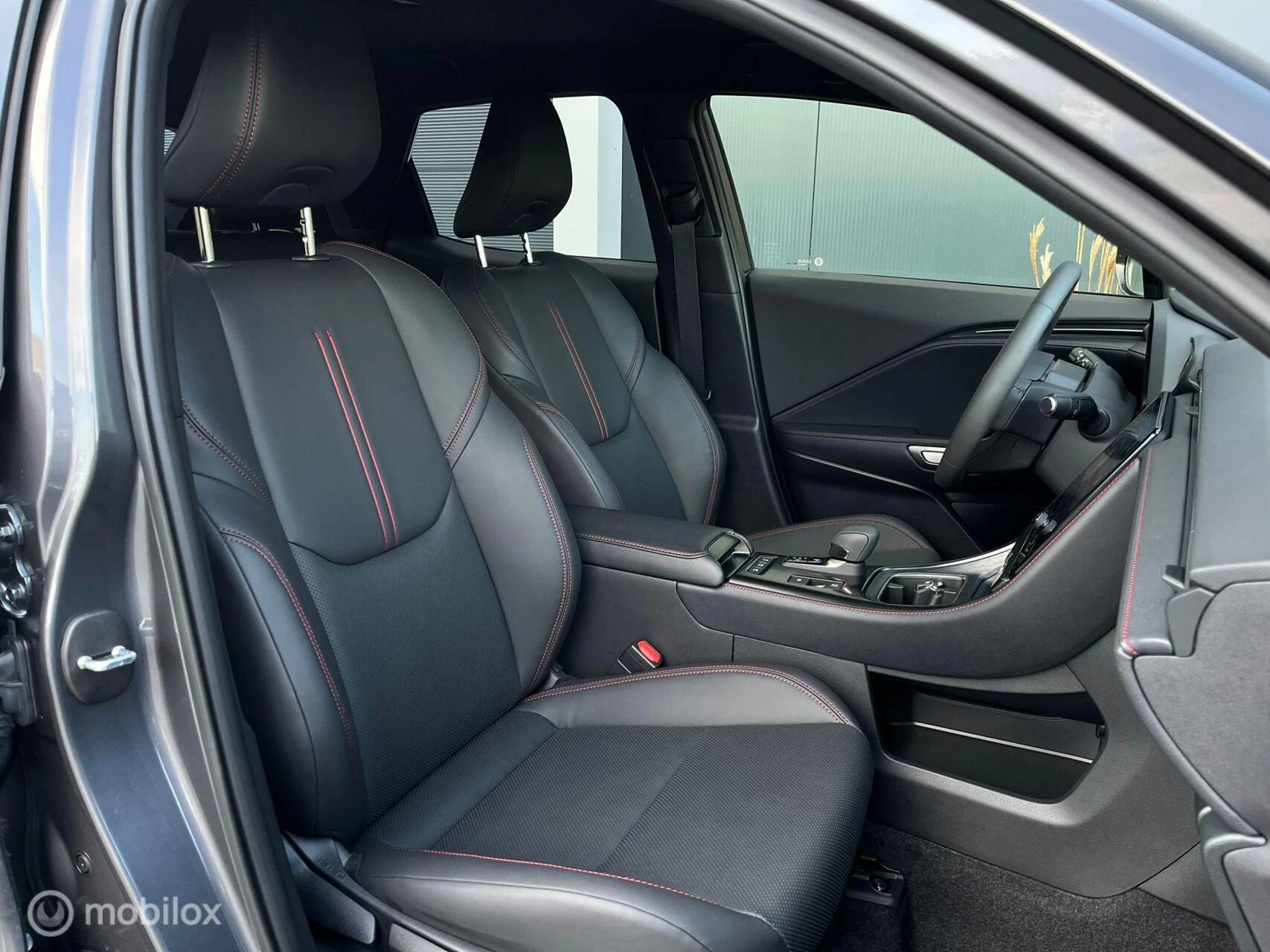 Hoofdafbeelding Lexus LBX