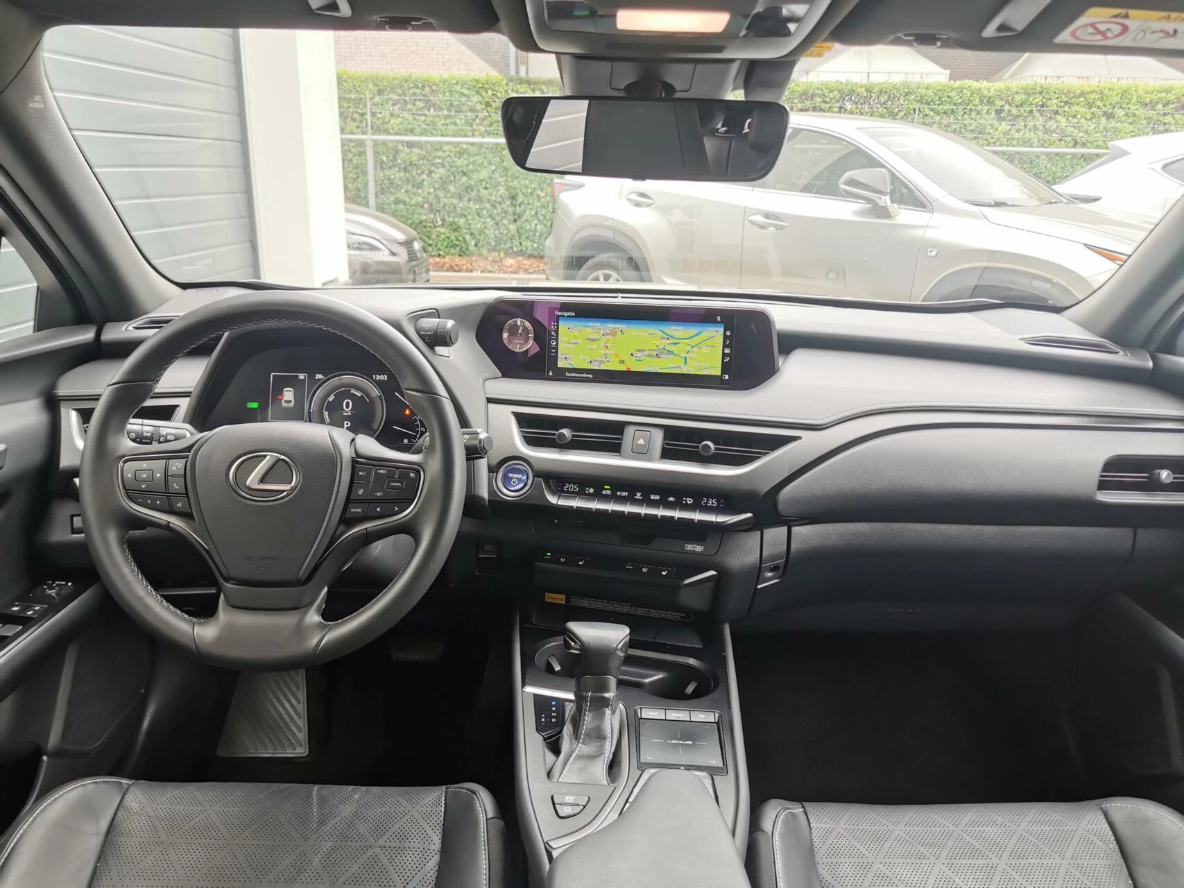 Hoofdafbeelding Lexus UX