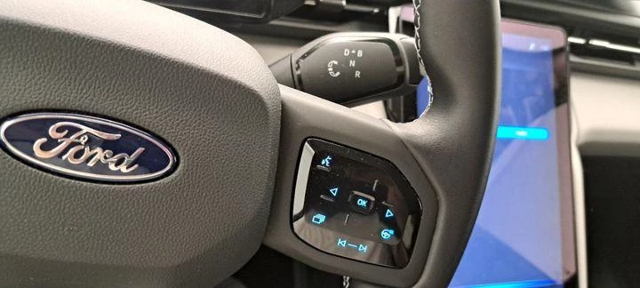 Hoofdafbeelding Ford Explorer