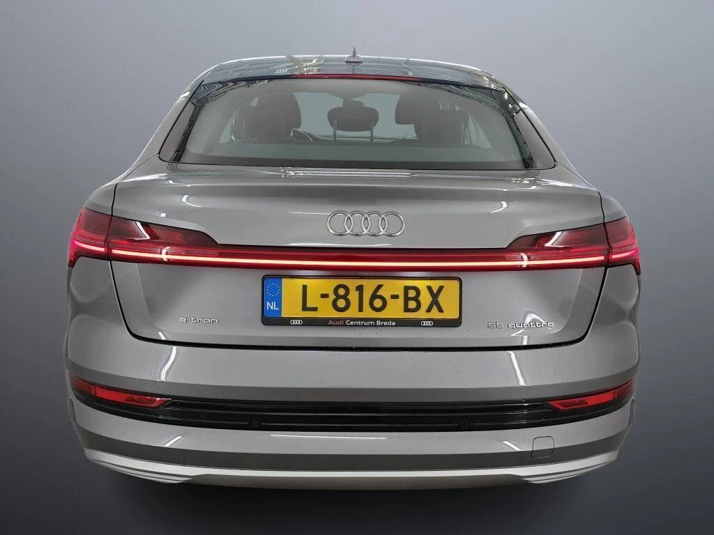 Hoofdafbeelding Audi e-tron