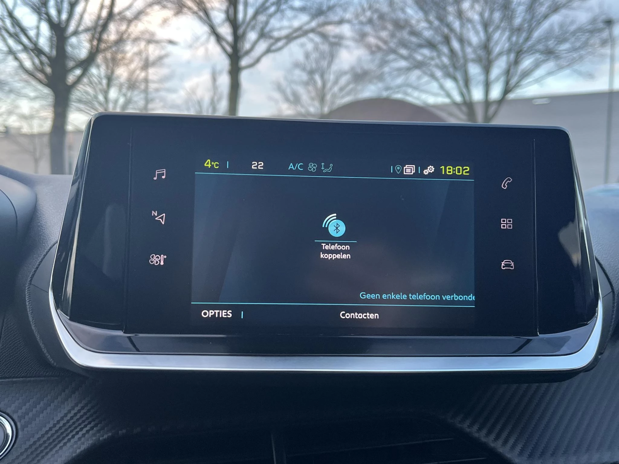 Hoofdafbeelding Peugeot e-2008