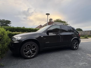 BMW X5 30d M-Sport Grijs Kenteken Youngtimer CarPlay Leder Xenon Trekhaak 3500KG