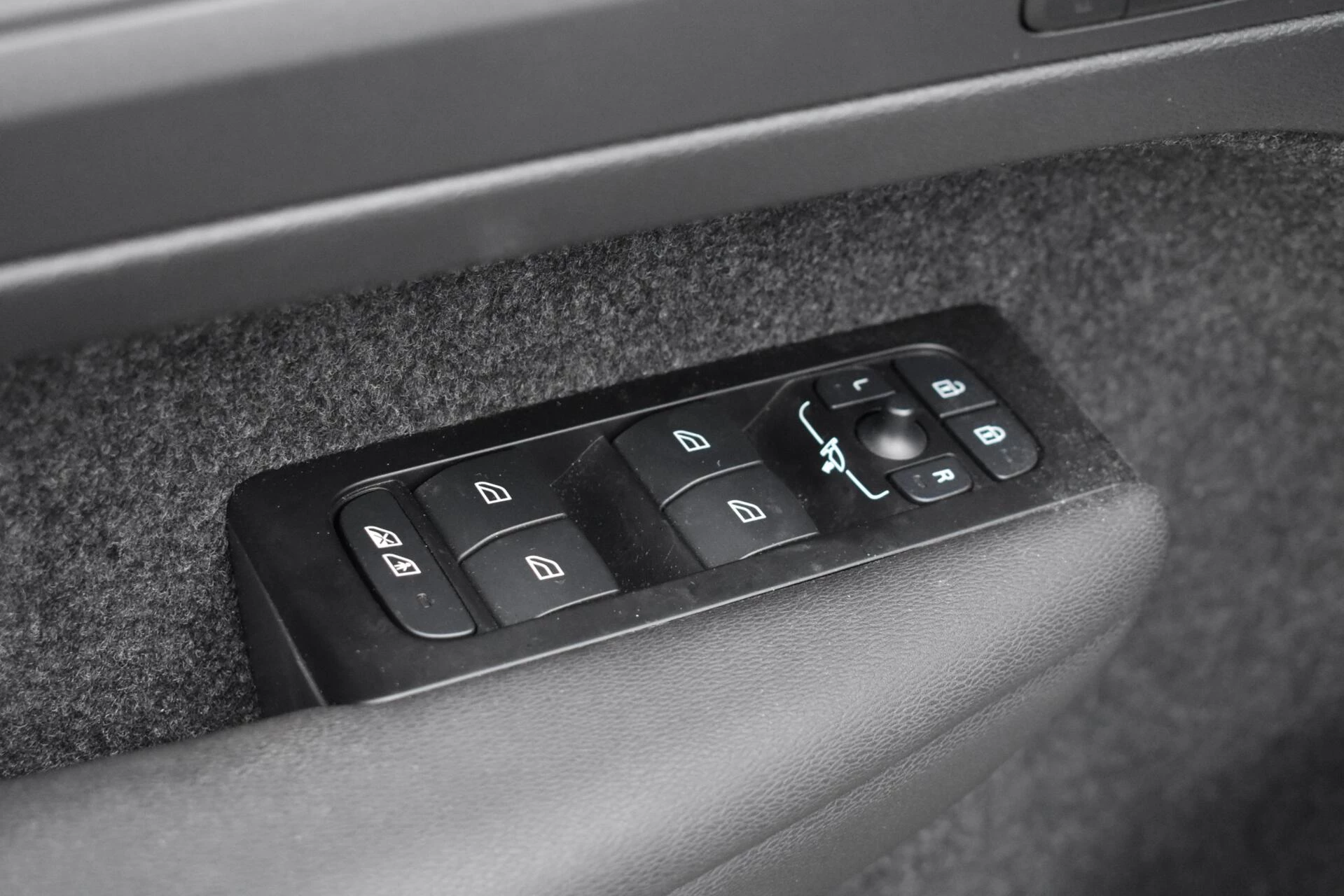 Hoofdafbeelding Volvo C40