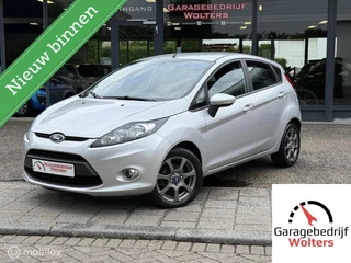 Ford Fiesta 1.25 Titanium 82pk stoelverwarm. parksens. airco