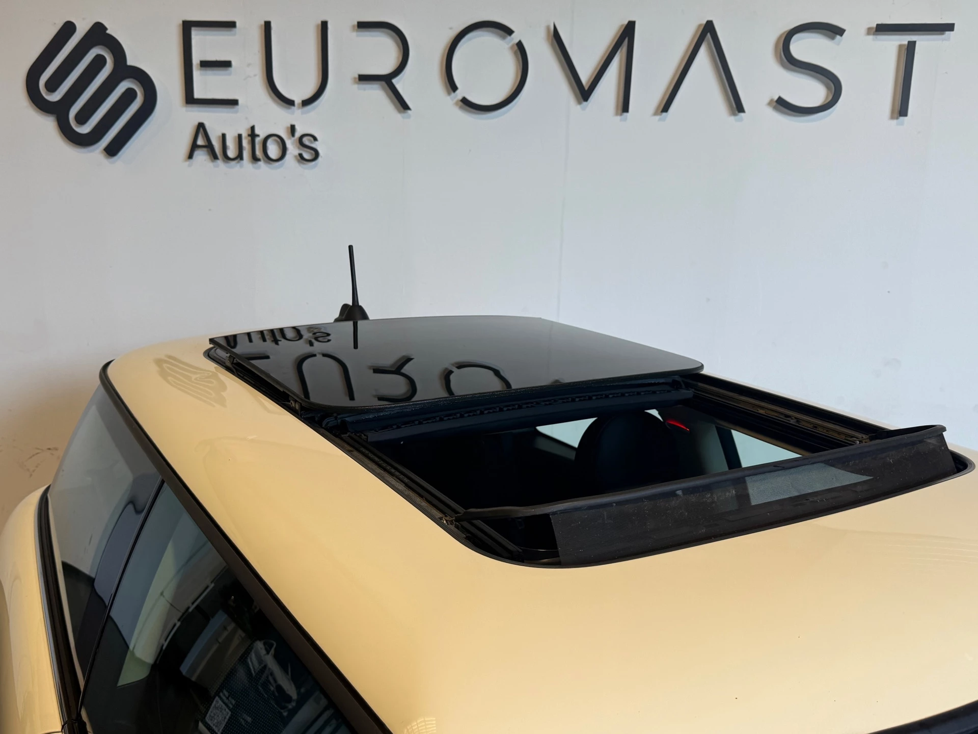 Hoofdafbeelding MINI One