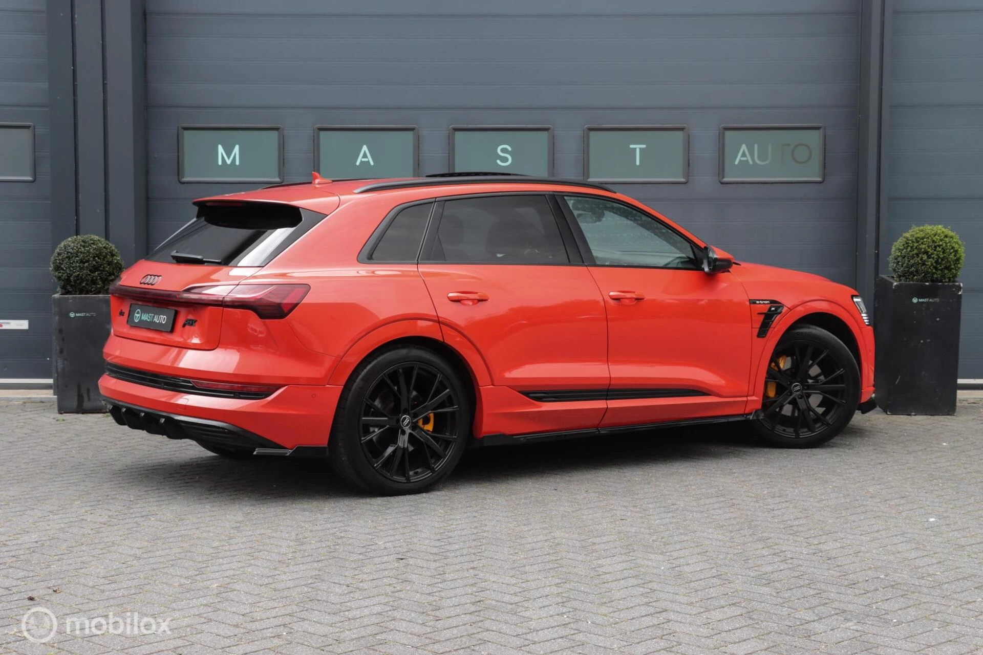 Hoofdafbeelding Audi e-tron