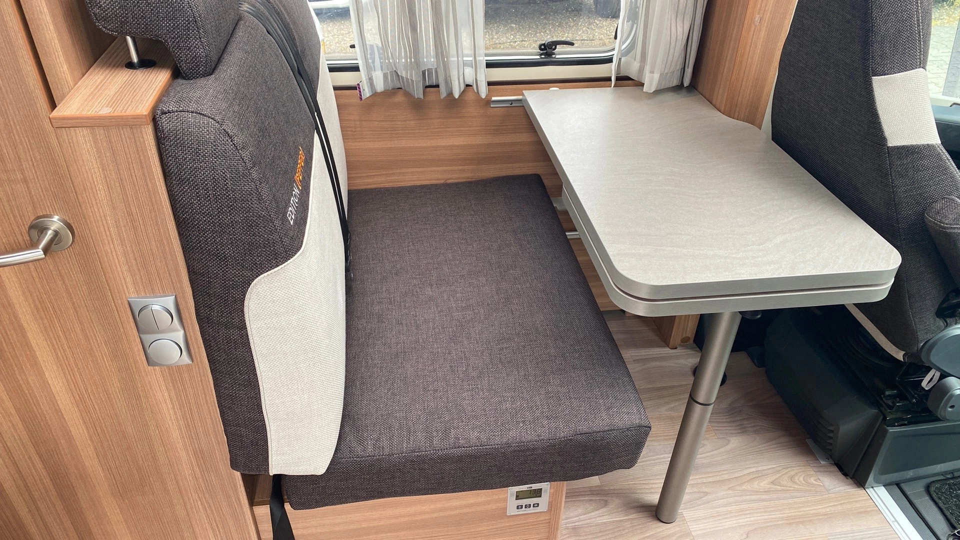 Hoofdafbeelding Weinsberg R57