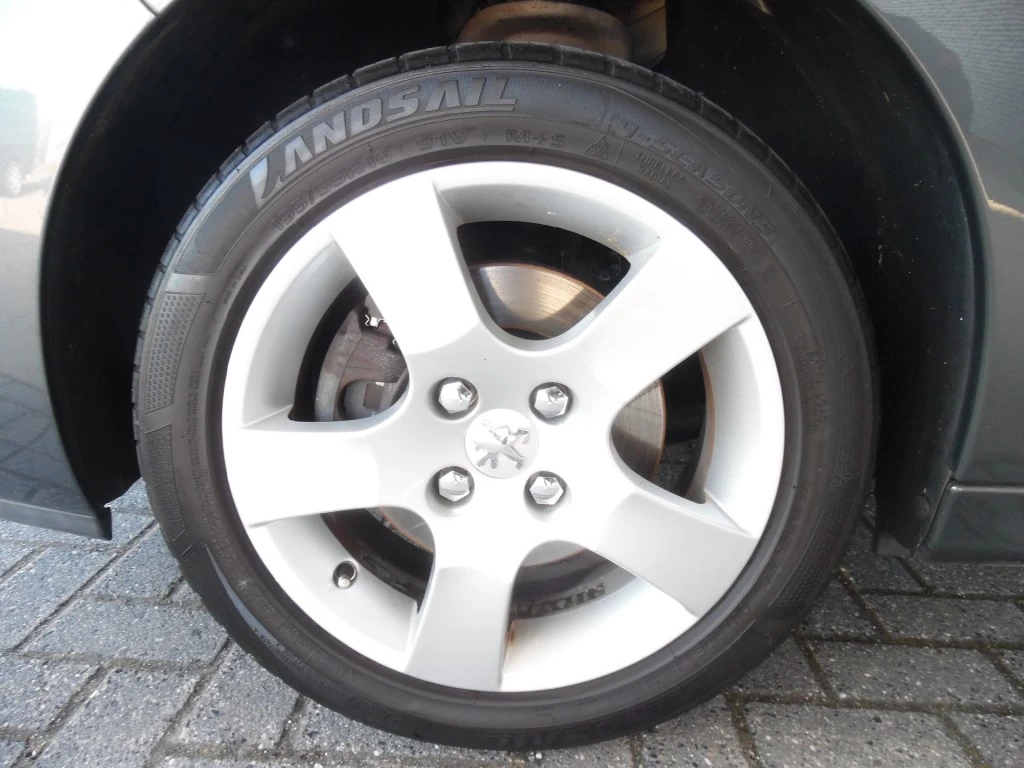 Hoofdafbeelding Peugeot 207