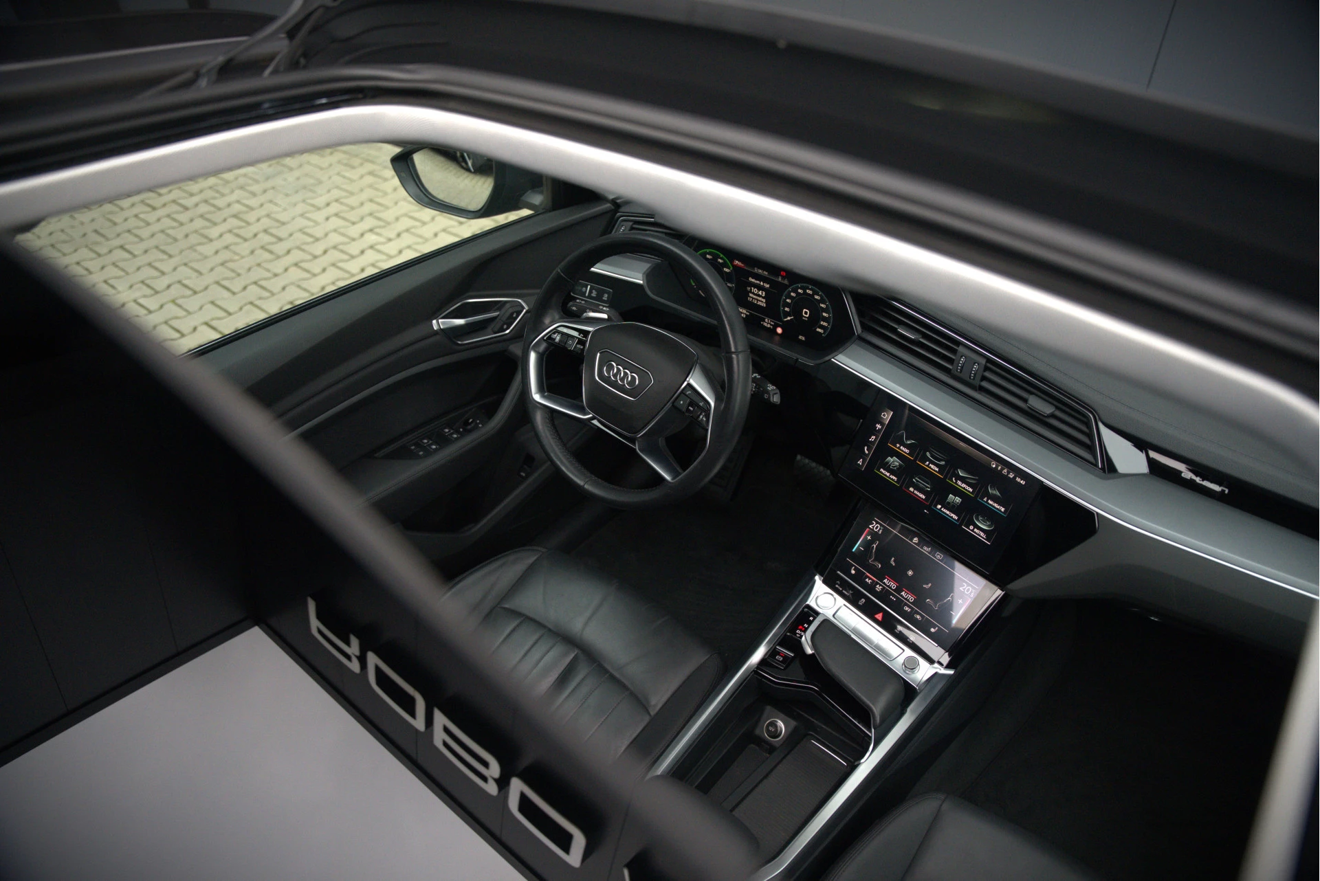 Hoofdafbeelding Audi e-tron