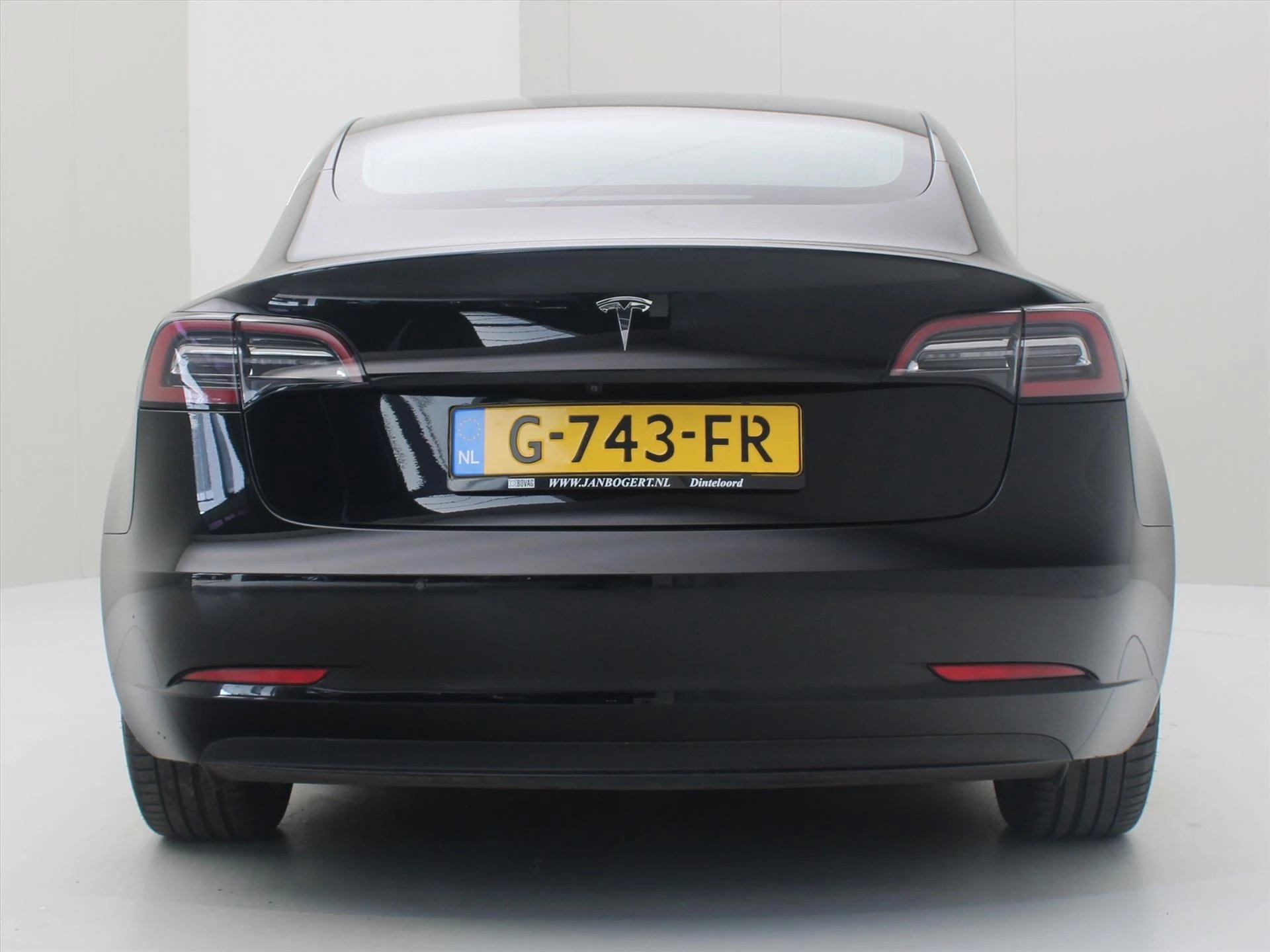 Hoofdafbeelding Tesla Model 3