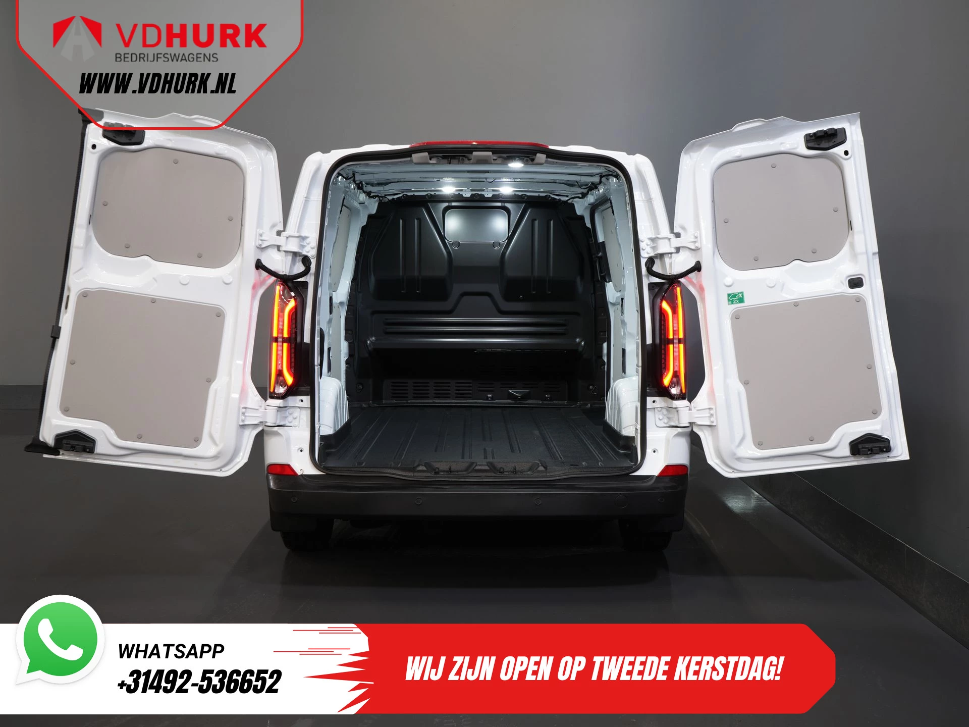 Hoofdafbeelding Ford E-Transit Custom