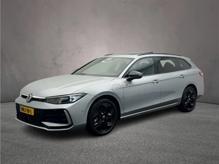 Volkswagen Passat Variant R-Line Edition 1.5 TSI eHybrid 204pk DSG Automaat Trekhaak, Black Style, Panoramadak, Adaptive cruise control, Harman Kardon audio