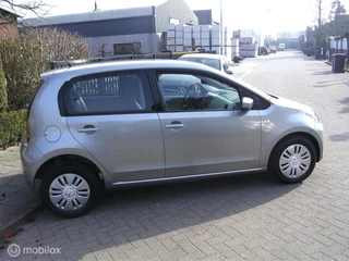 Volkswagen Up! 1.0 move up! BlueMotion 147520 km nap