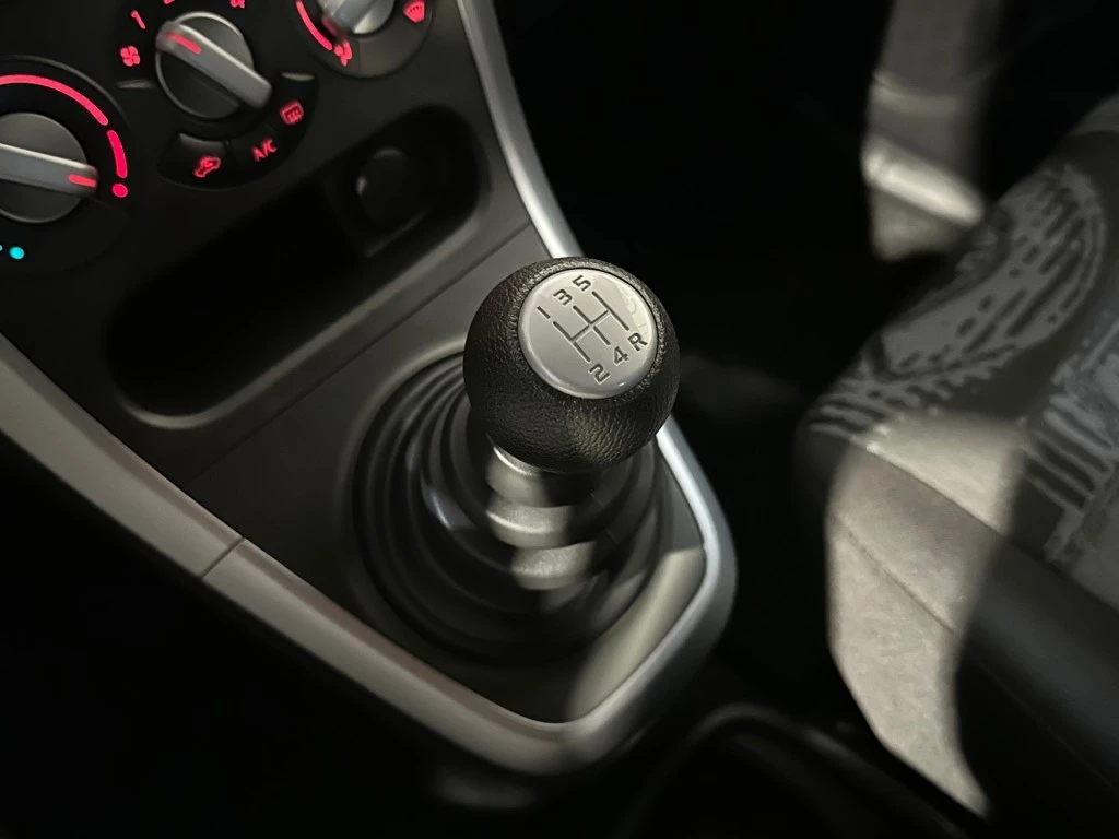 Hoofdafbeelding Opel Agila