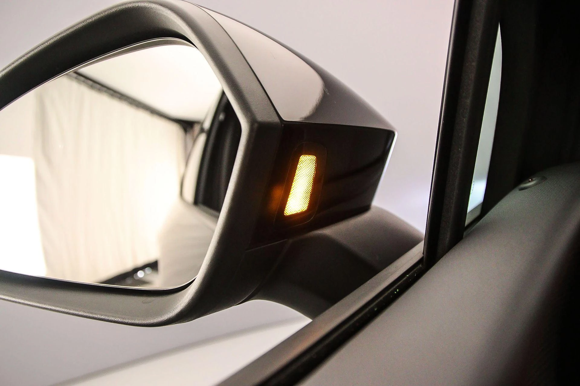 Hoofdafbeelding CUPRA Tavascan