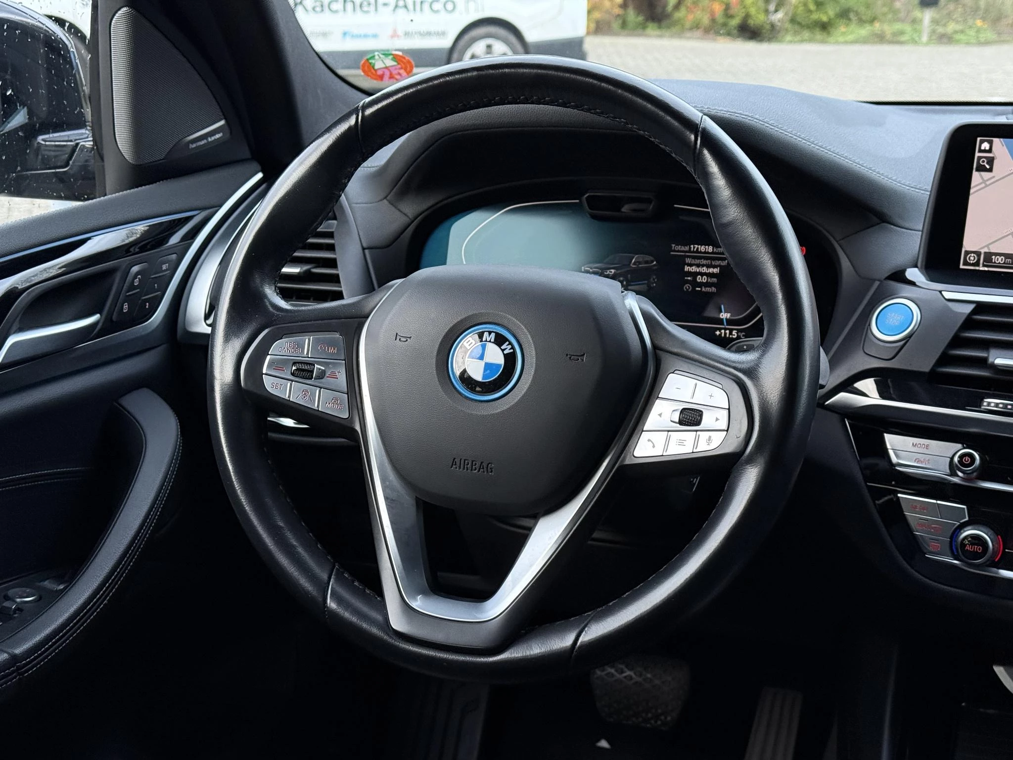 Hoofdafbeelding BMW iX3