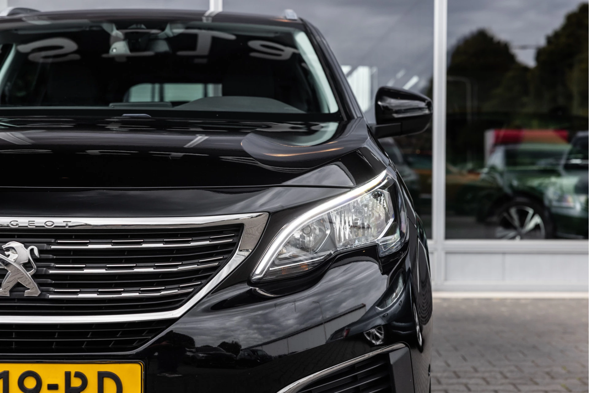 Hoofdafbeelding Peugeot 5008