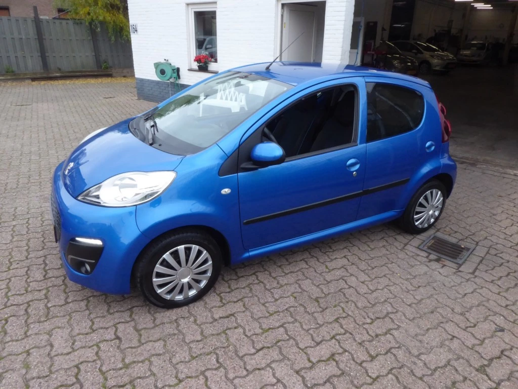 Hoofdafbeelding Peugeot 107