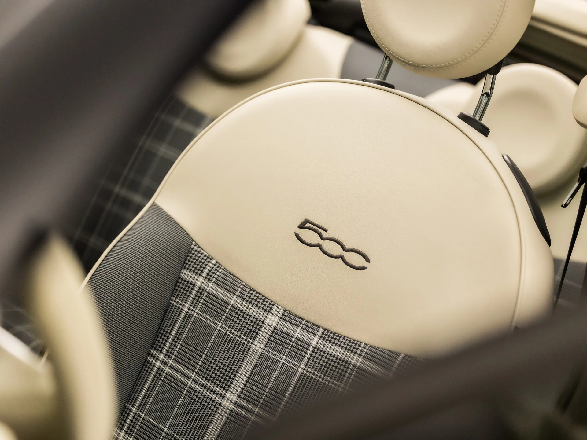 Hoofdafbeelding Fiat 500C