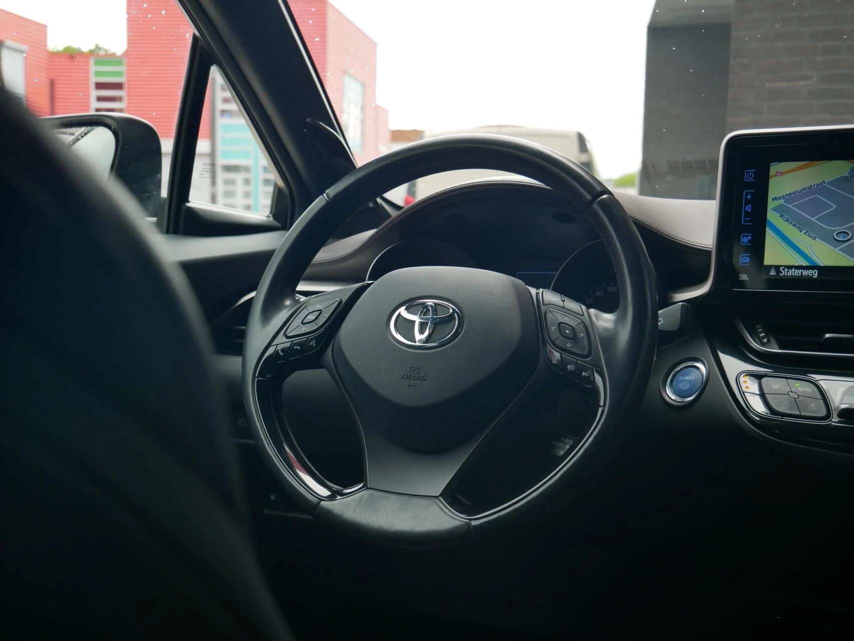 Hoofdafbeelding Toyota C-HR