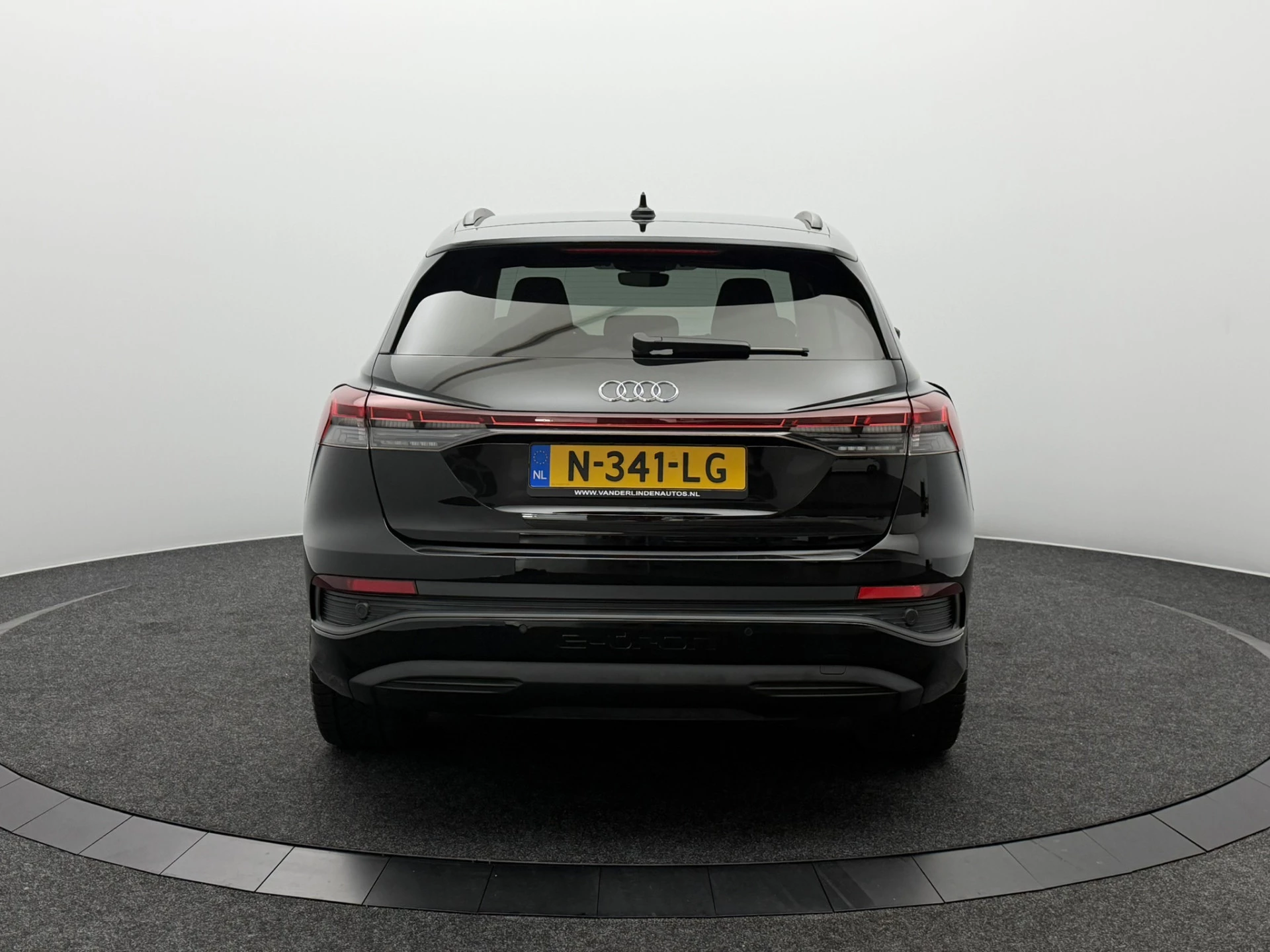 Hoofdafbeelding Audi Q4 e-tron