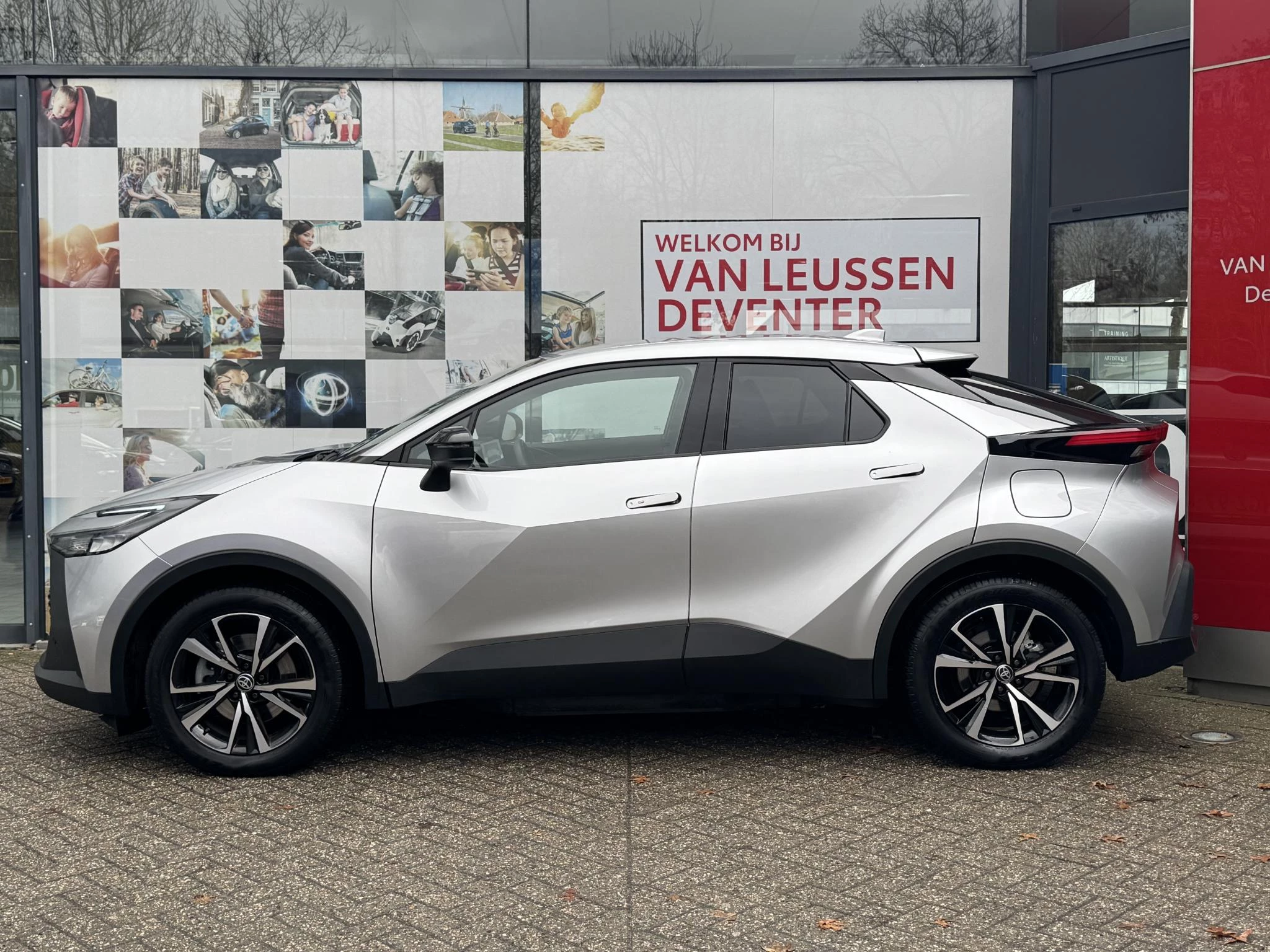 Hoofdafbeelding Toyota C-HR