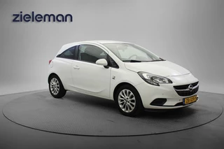 Opel Corsa 1.0 Turbo 120 Jaar Edition - Carplay, Camera, Cruise, PDC, Stoelverw.