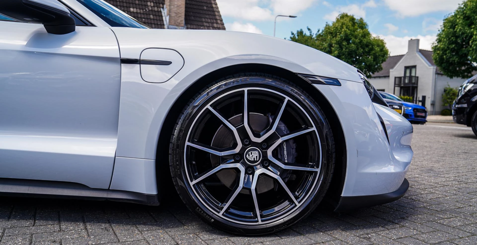 Hoofdafbeelding Porsche Taycan