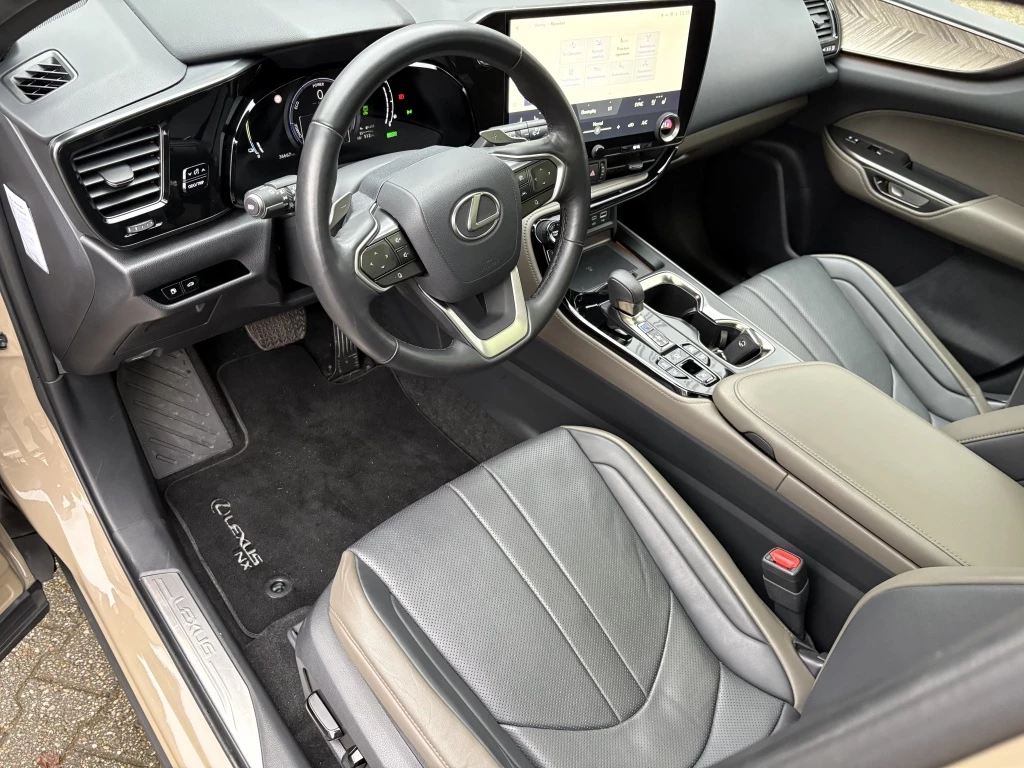 Hoofdafbeelding Lexus NX