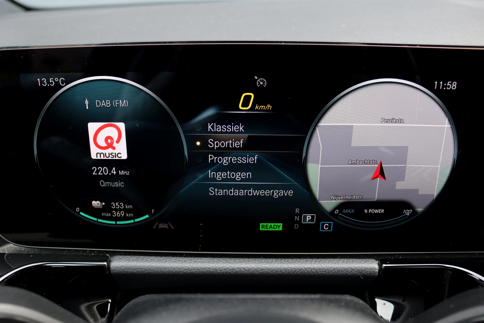 Hoofdafbeelding Mercedes-Benz EQA