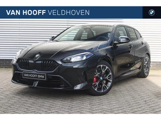 Hoofdafbeelding BMW 1 Serie BMW 1 Serie 120 M Sport Automaat / Sportstoelen / Achteruitrijcamera / M Adaptief onderstel / Adaptieve LED / Comfort Access / Stoelverwarming