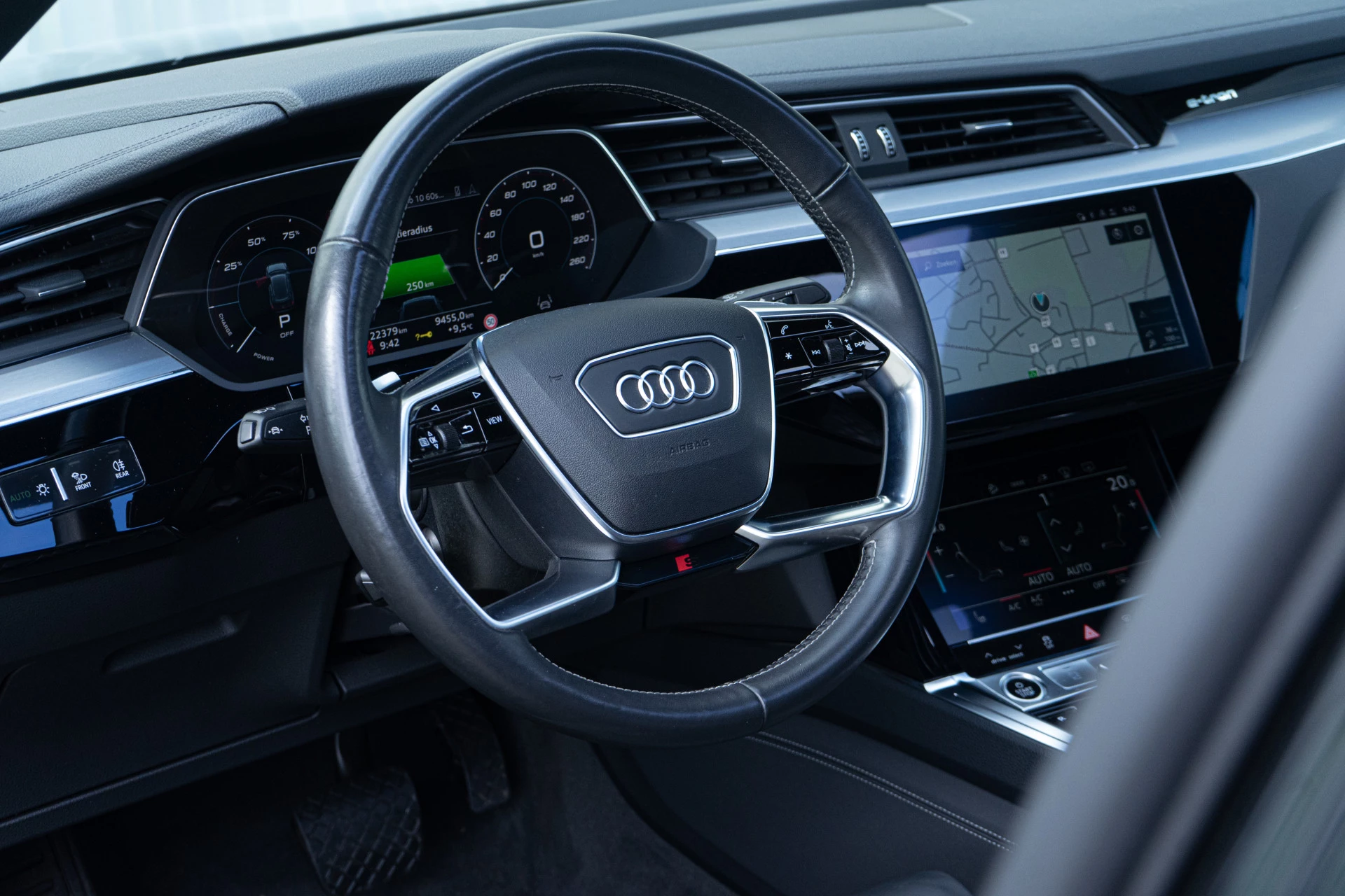 Hoofdafbeelding Audi e-tron