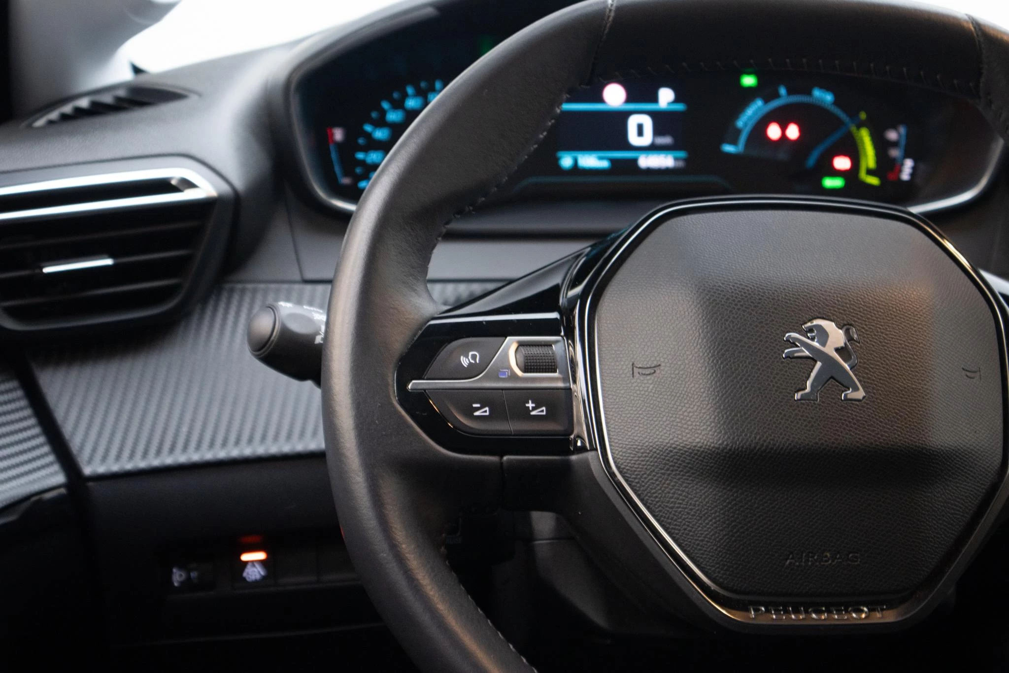 Hoofdafbeelding Peugeot e-208