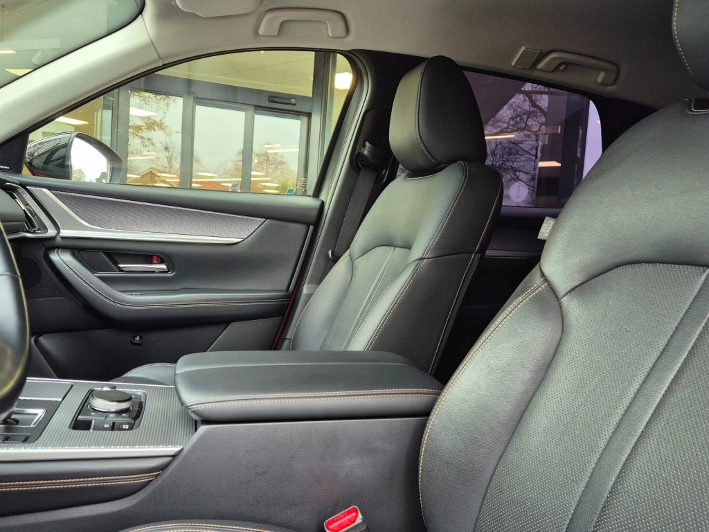 Hoofdafbeelding Mazda CX-60