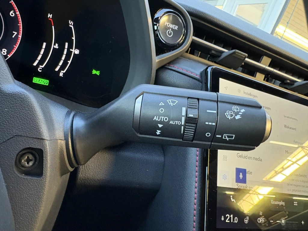 Hoofdafbeelding Lexus LBX