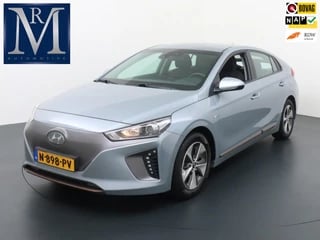 Hoofdafbeelding Hyundai IONIQ Hyundai IONIQ Comfort EV VAN: 15.900,- NAAR: 13.770,- UW ZOMERVOORDEEL: 2.130,-| CAMERA | RIJKLAARPRIJS INCL. 12 MND.