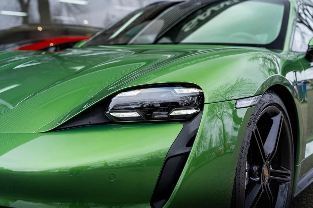 Hoofdafbeelding Porsche Taycan