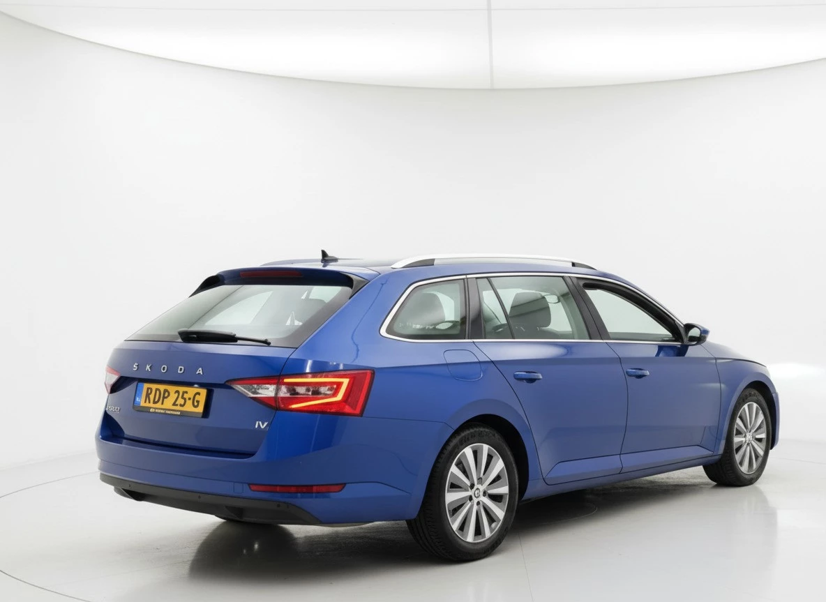 Hoofdafbeelding Škoda Superb