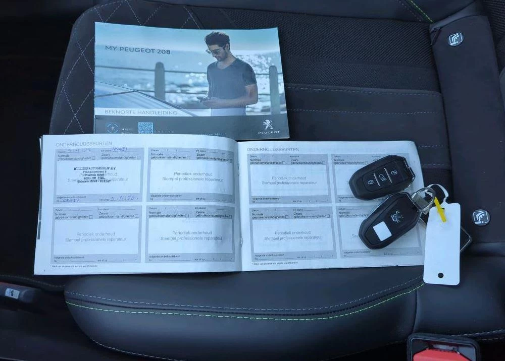 Hoofdafbeelding Peugeot e-208