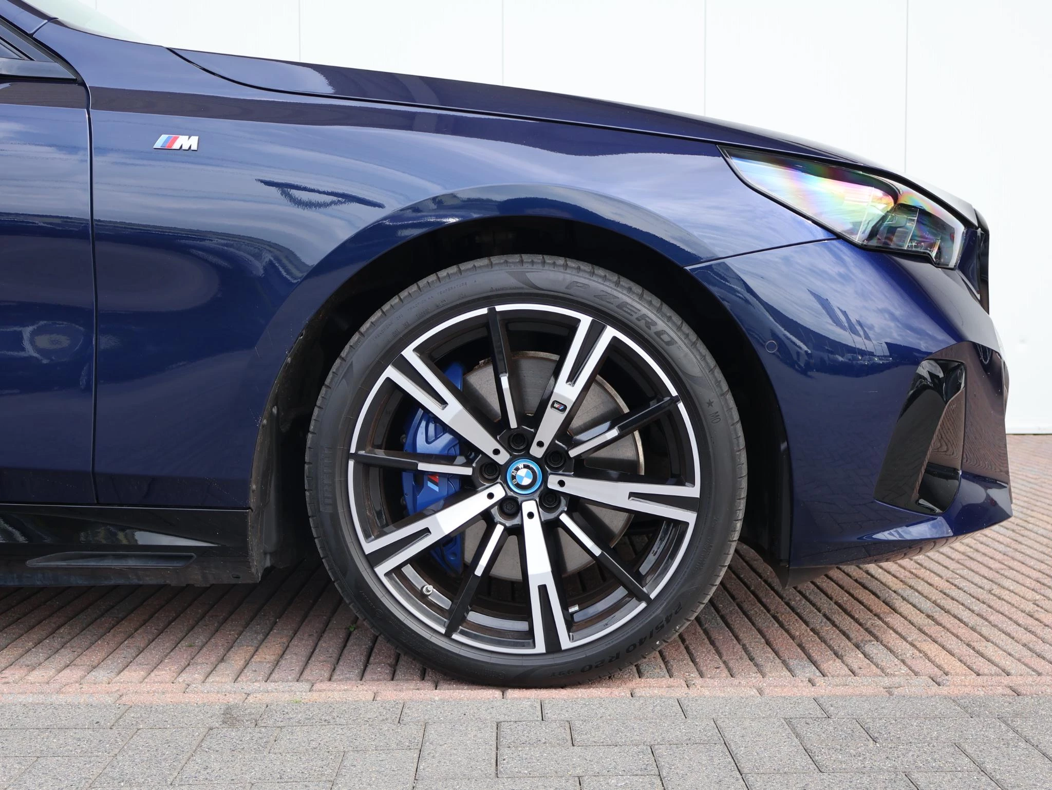 Hoofdafbeelding BMW i5